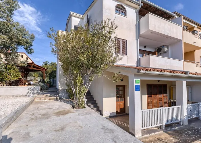 Διαμέρισμα Leroy Πούλα