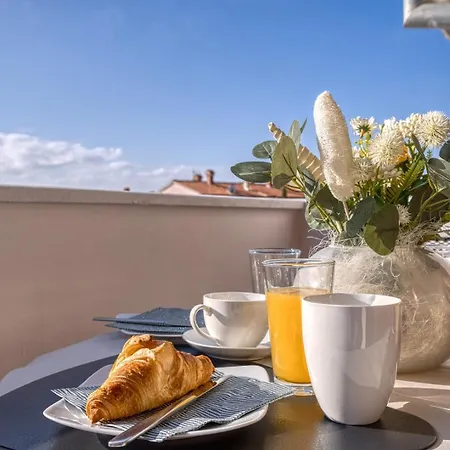 Апартаменты Leroy Пула